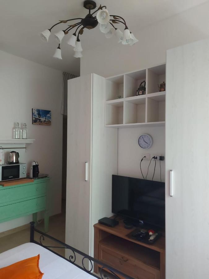 Casa Di Marina Hotel Виареджо Екстериор снимка